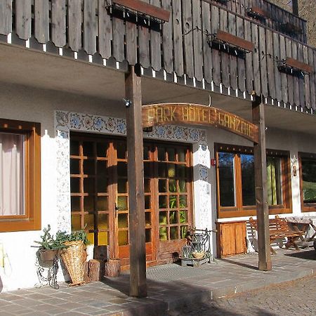 Hotel Ganzaie Val di Fiemme エクステリア 写真