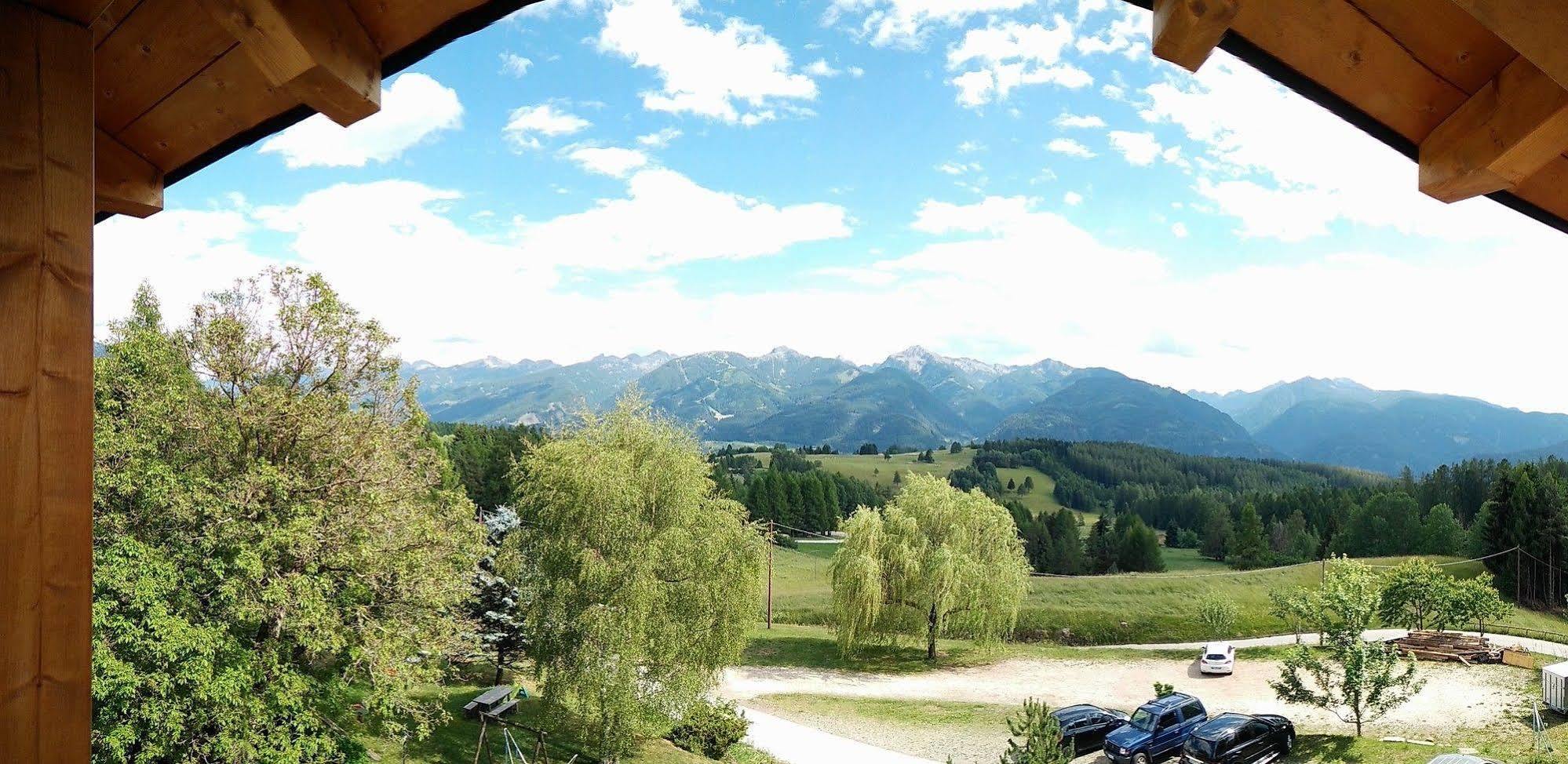 Hotel Ganzaie Val di Fiemme エクステリア 写真