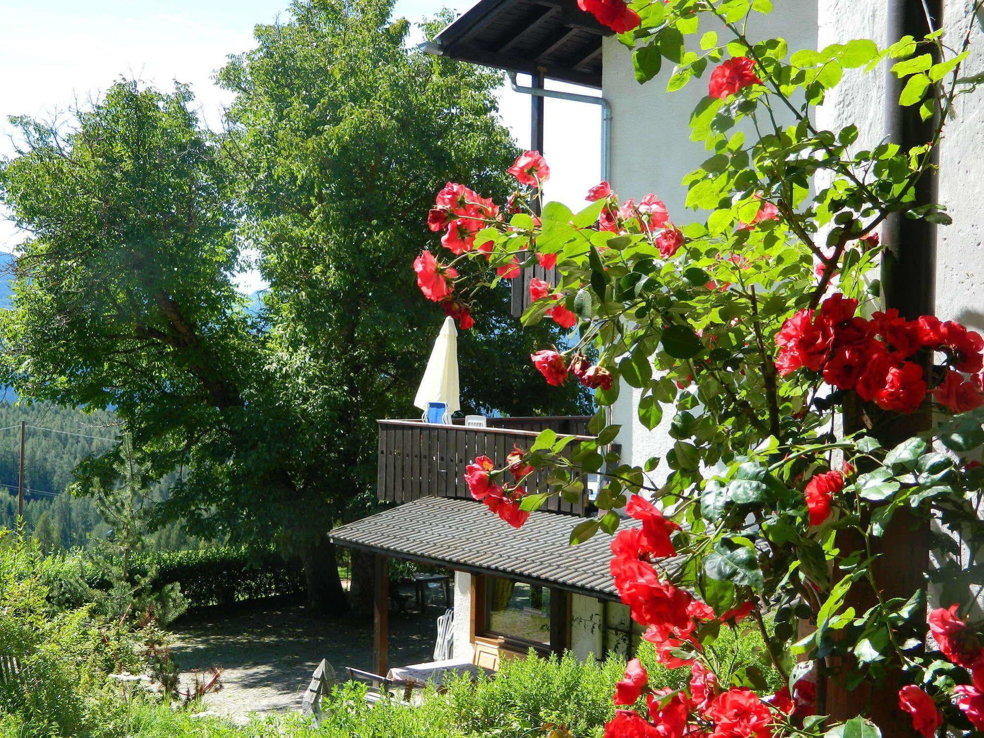 Hotel Ganzaie Val di Fiemme エクステリア 写真